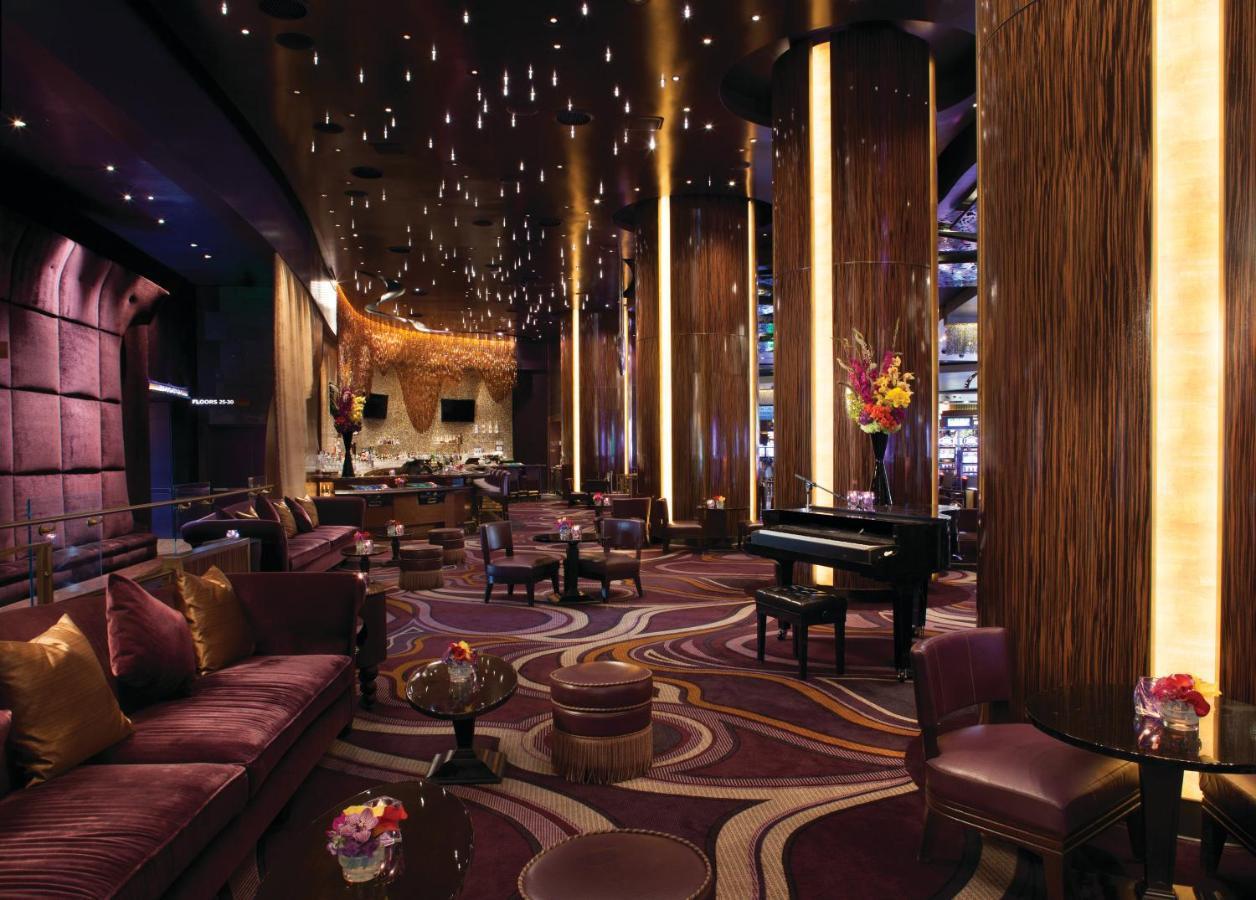 แอเรียรีสอร์ทแอนด์คาซิโน ลาสเวกัส ภายนอก รูปภาพ The lobby of the Wynn