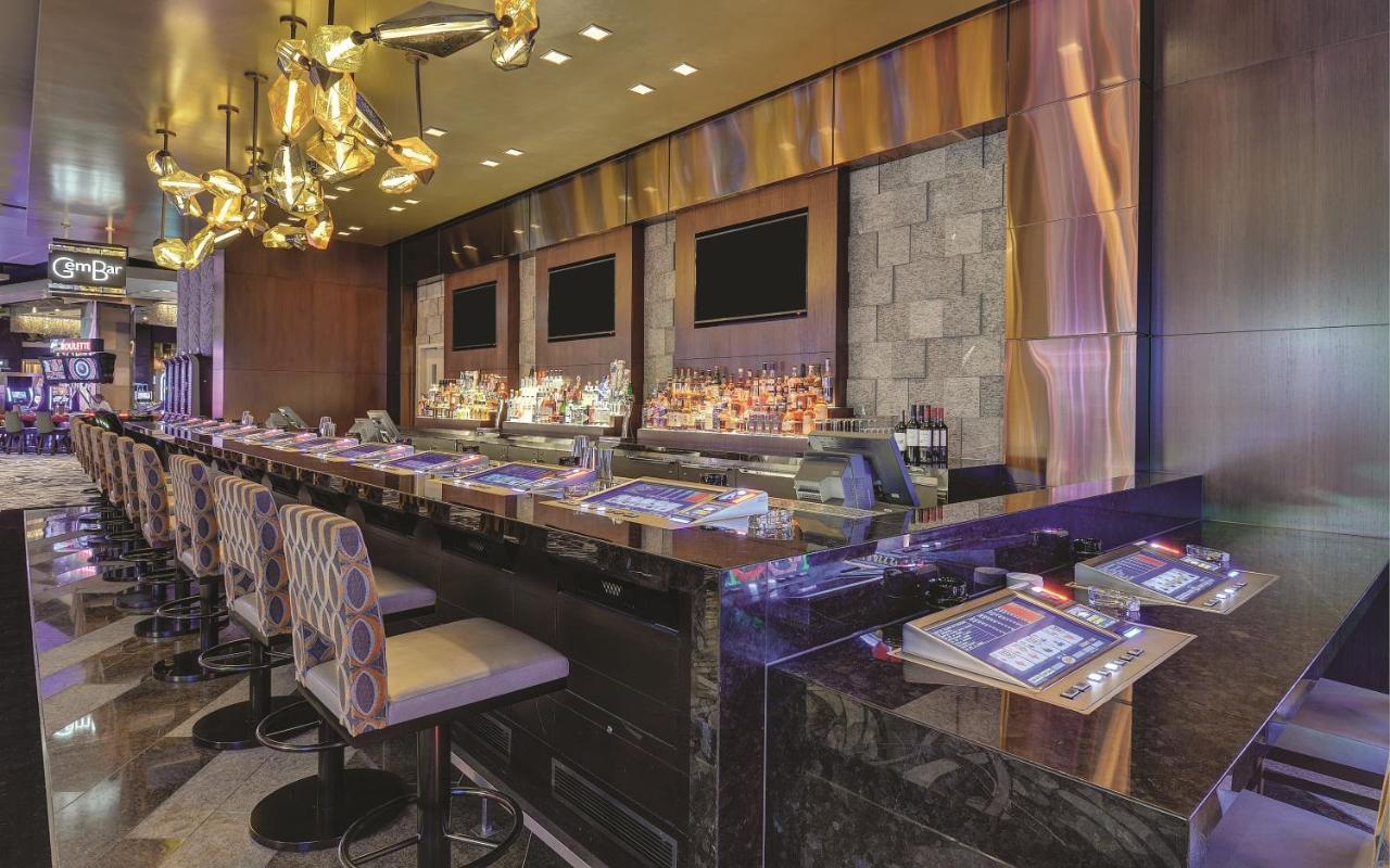 แอเรียรีสอร์ทแอนด์คาซิโน ลาสเวกัส ภายนอก รูปภาพ The bar at the Wynn