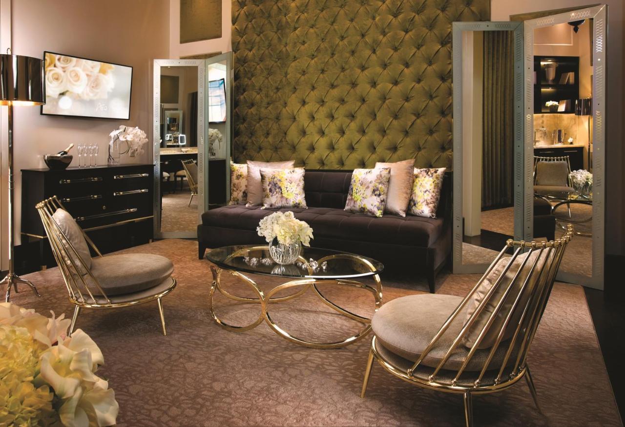 แอเรียรีสอร์ทแอนด์คาซิโน ลาสเวกัส ภายนอก รูปภาพ The living room of a two-bedroom suite
